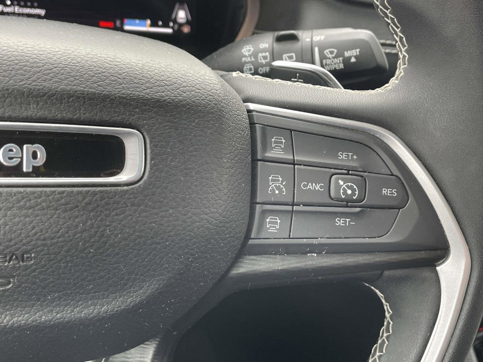 2024 Jeep Grand Cherokee L Laredo