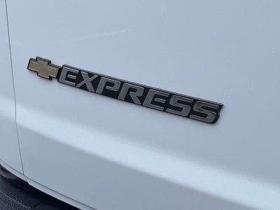 2024 Chevrolet Express Passenger 3500 1LS