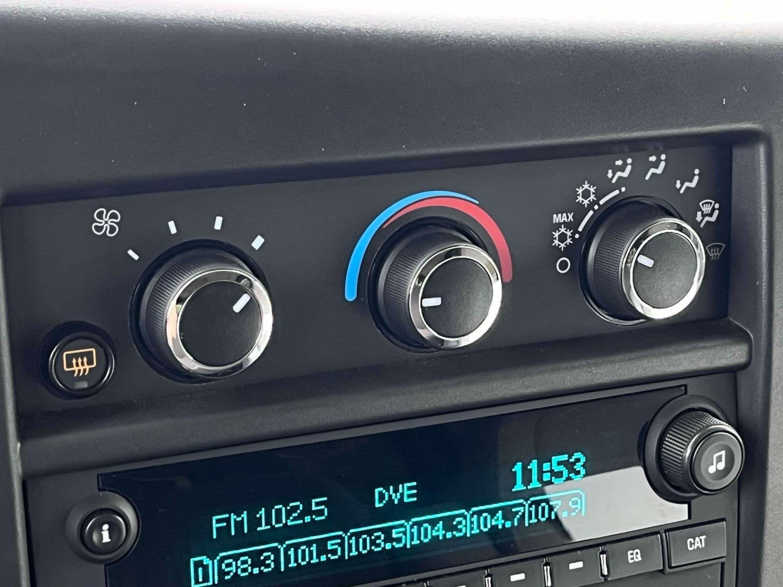 2024 Chevrolet Express Passenger 3500 1LS