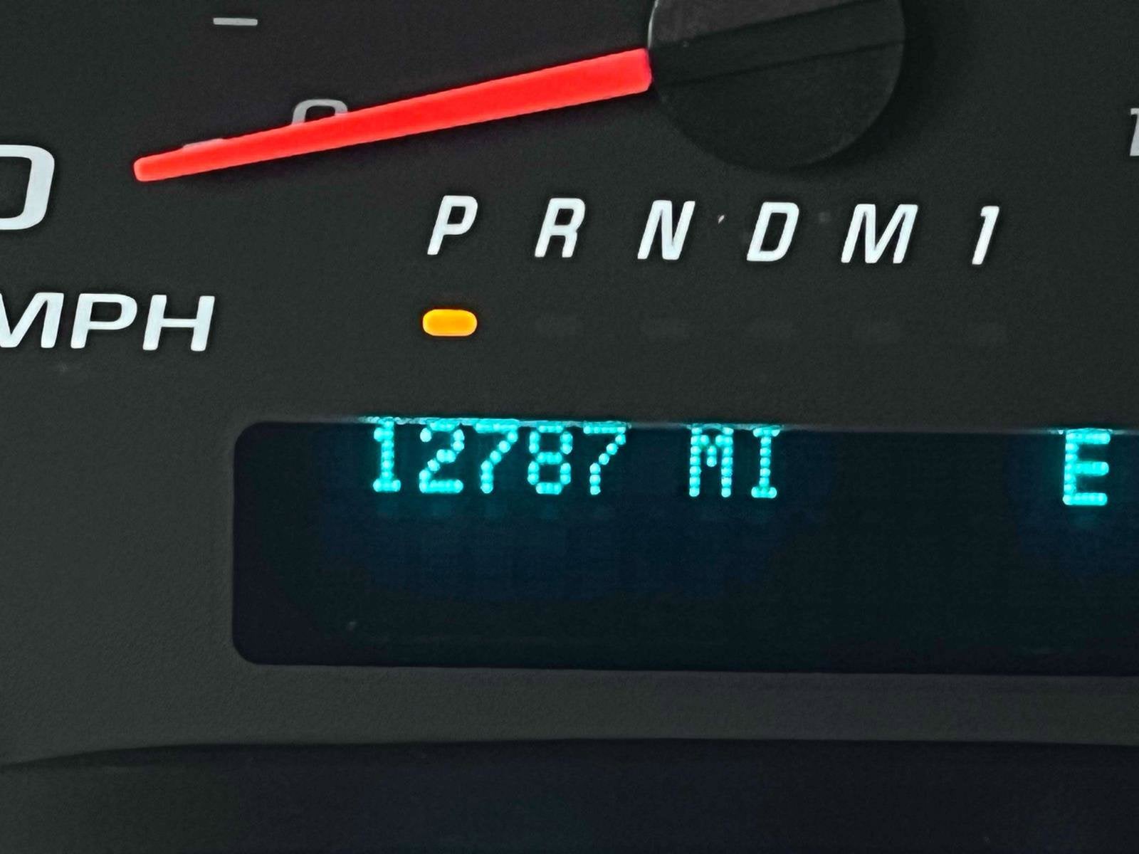 2024 Chevrolet Express Passenger 3500 1LS