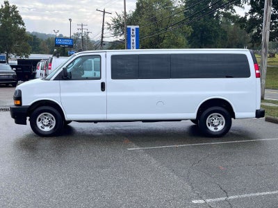 2024 Chevrolet Express Passenger 3500 1LS