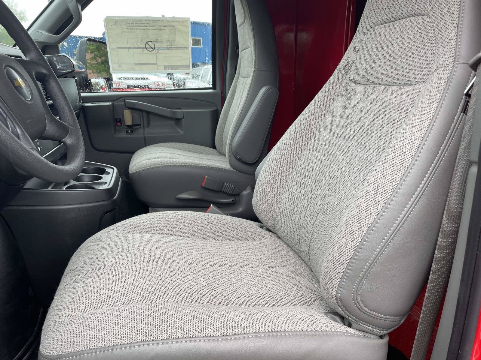 2026 Chevrolet Express Cutaway 3500 1WT