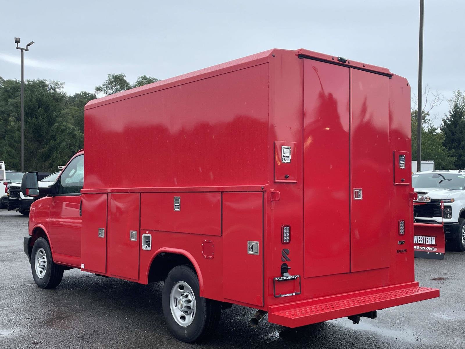 2026 Chevrolet Express Cutaway 3500 1WT