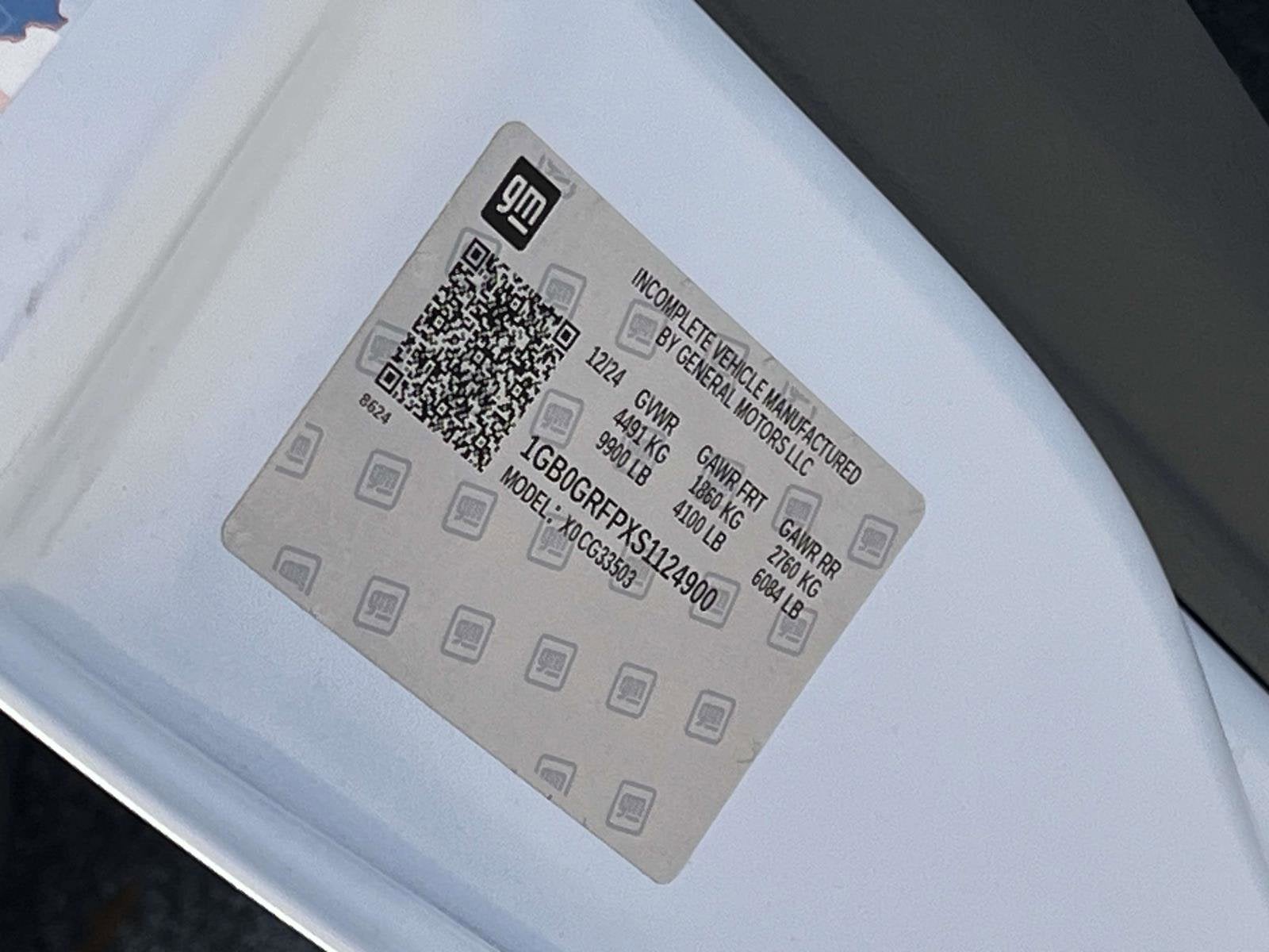 2025 Chevrolet Express Cutaway 3500 1WT