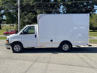 2025 Chevrolet Express Cutaway 3500 1WT