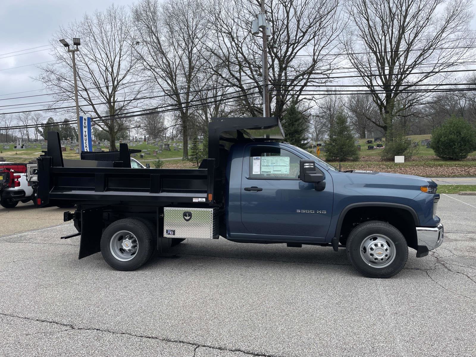 2025 Chevrolet Silverado 3500 HD Chassis Cab Work Truck