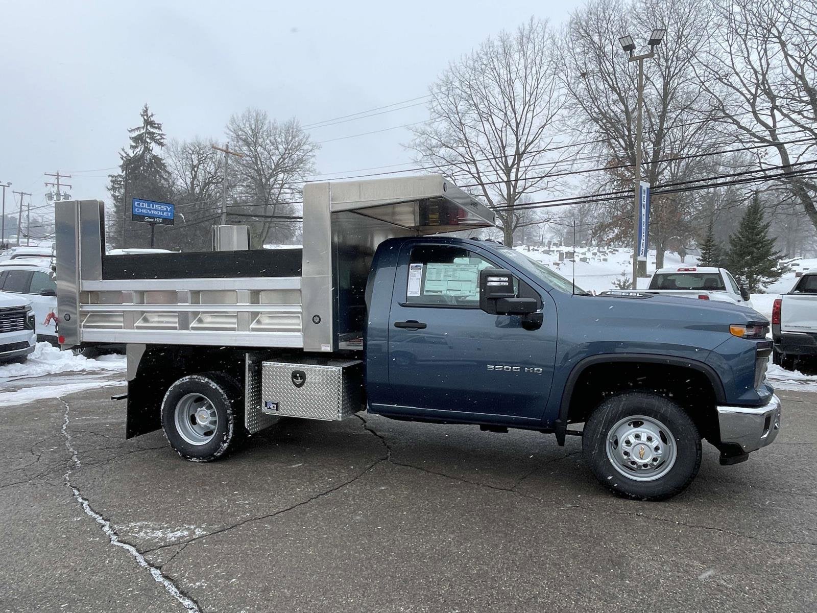 2025 Chevrolet Silverado 3500 HD Chassis Cab Work Truck