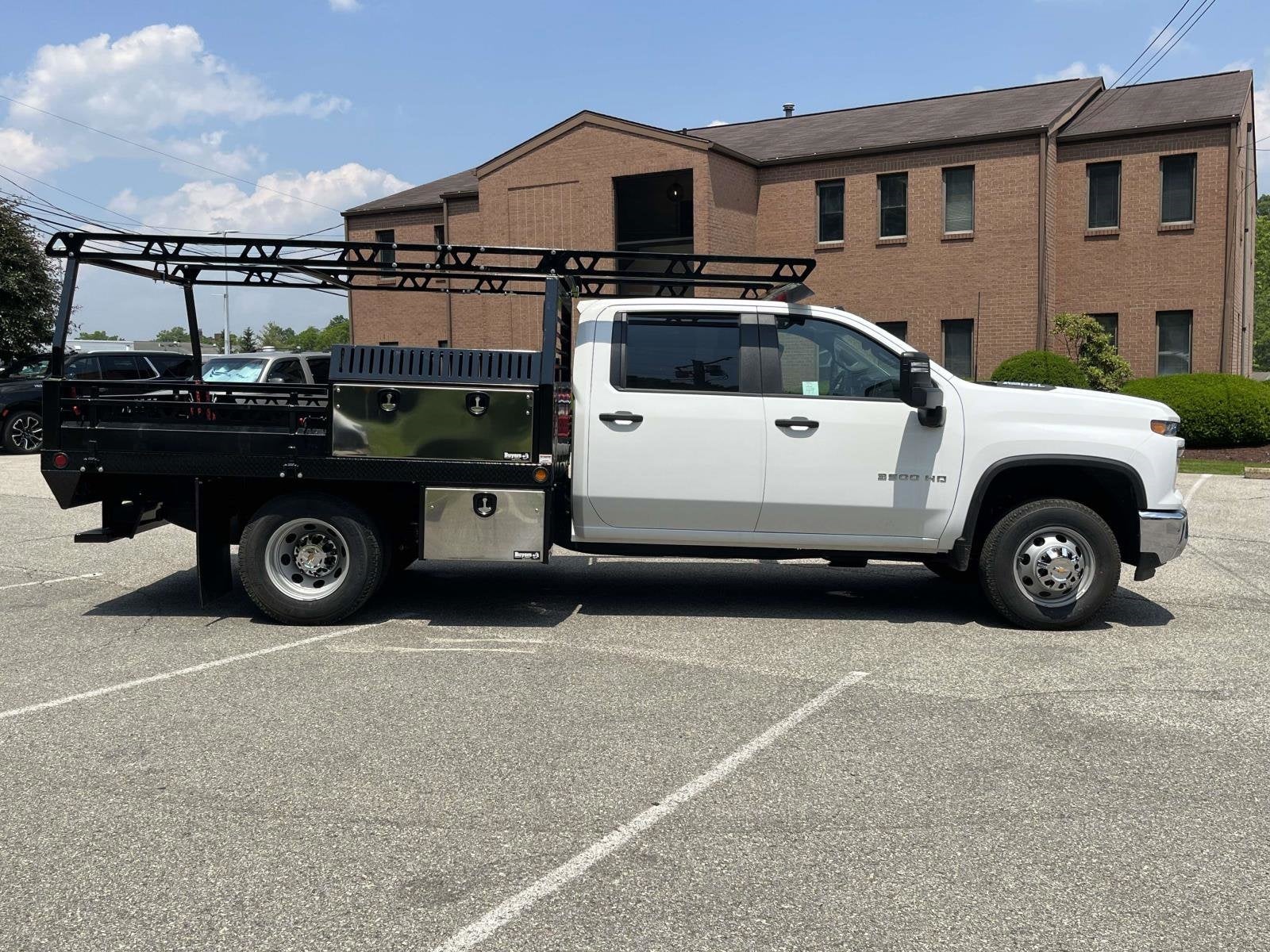 2025 Chevrolet Silverado 3500 HD Chassis Cab Work Truck