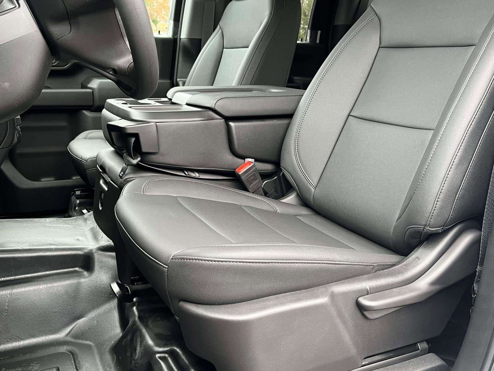 2025 Chevrolet Silverado 3500 HD WT