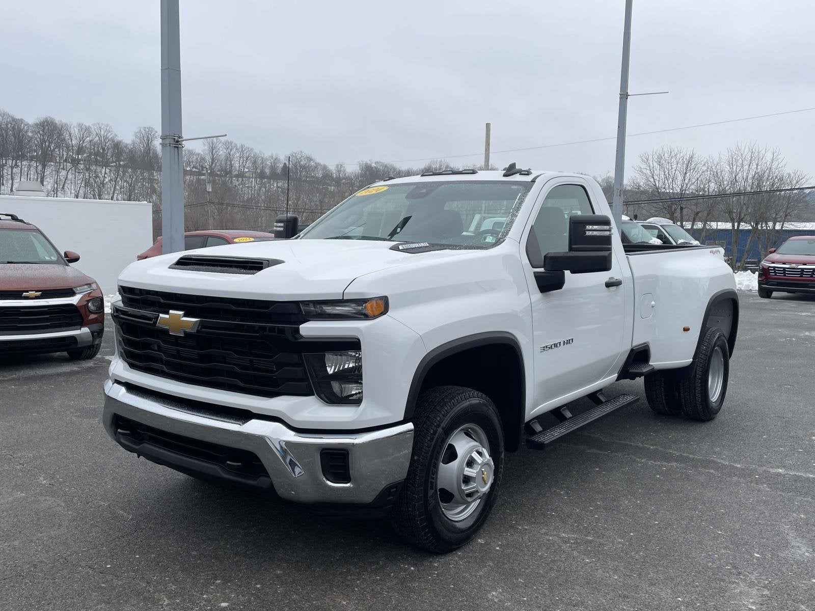 2024 Chevrolet Silverado 3500 HD WT DRW