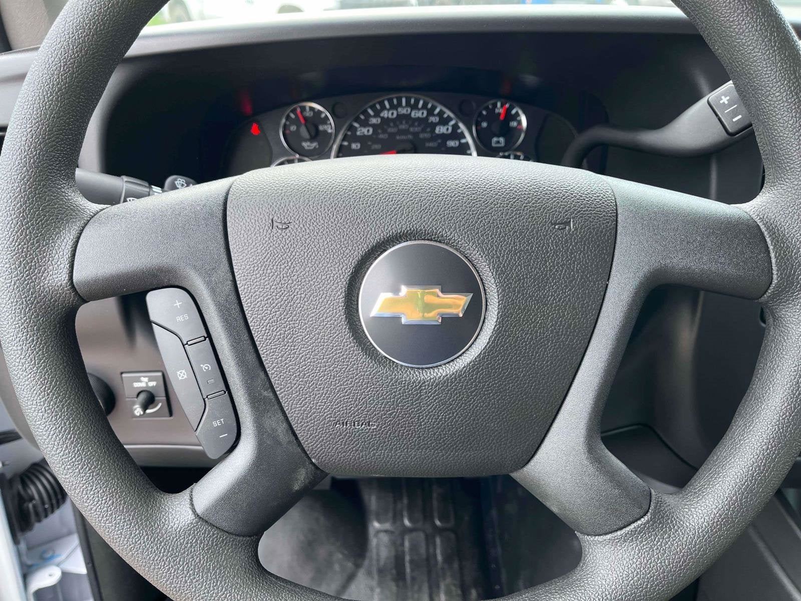 2025 Chevrolet Express Cargo 2500 WT