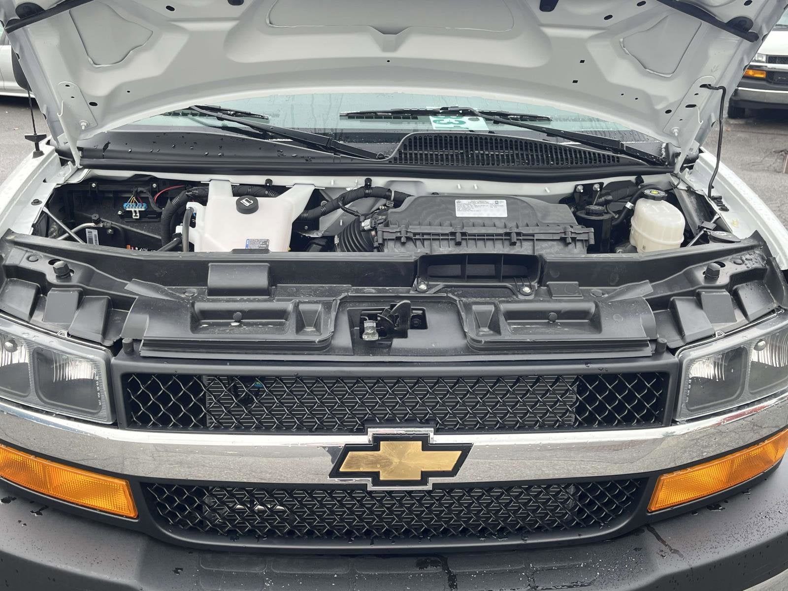 2025 Chevrolet Express Cargo 2500 WT