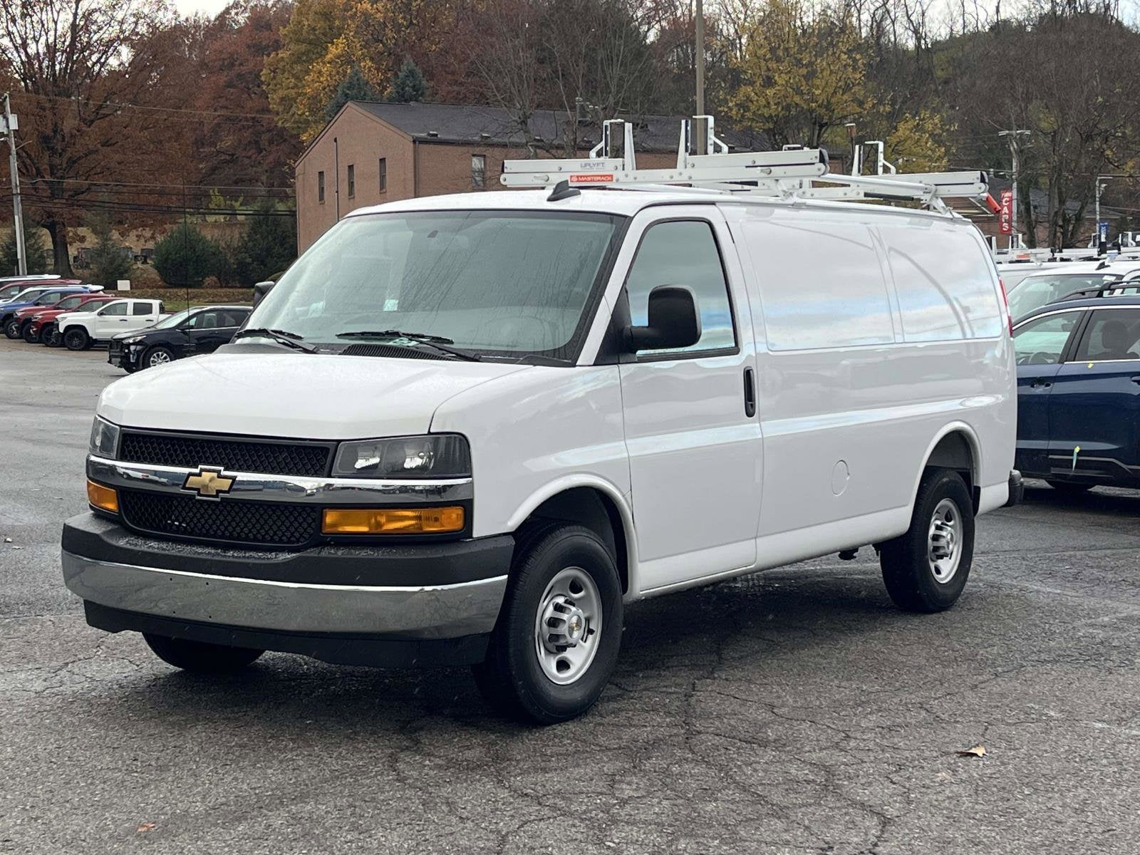 2025 Chevrolet Express Cargo 2500 WT