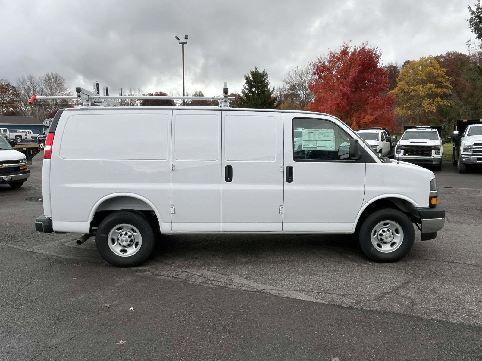 2025 Chevrolet Express Cargo 2500 WT