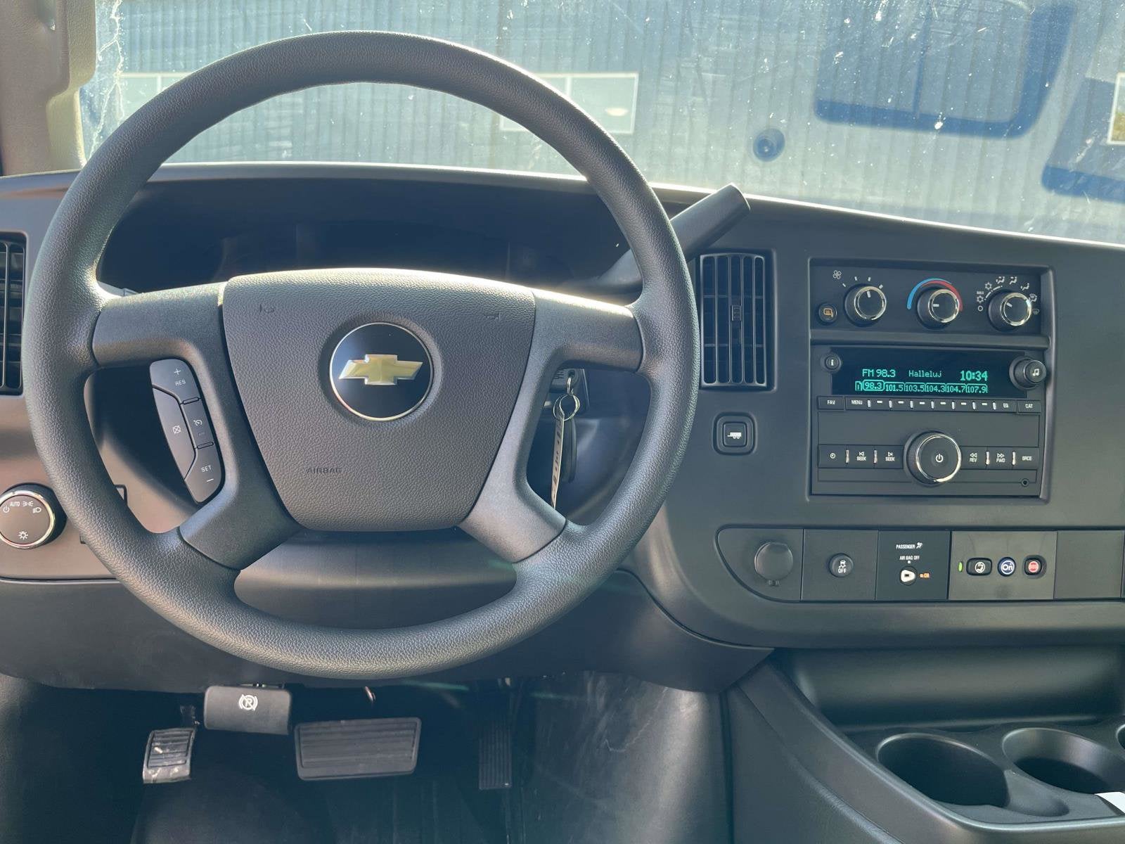 2025 Chevrolet Express Cargo 2500 WT