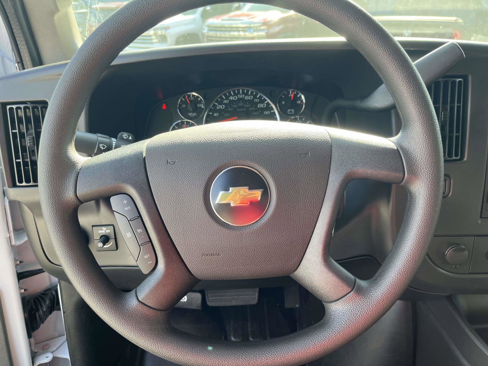 2025 Chevrolet Express Cargo 2500 WT