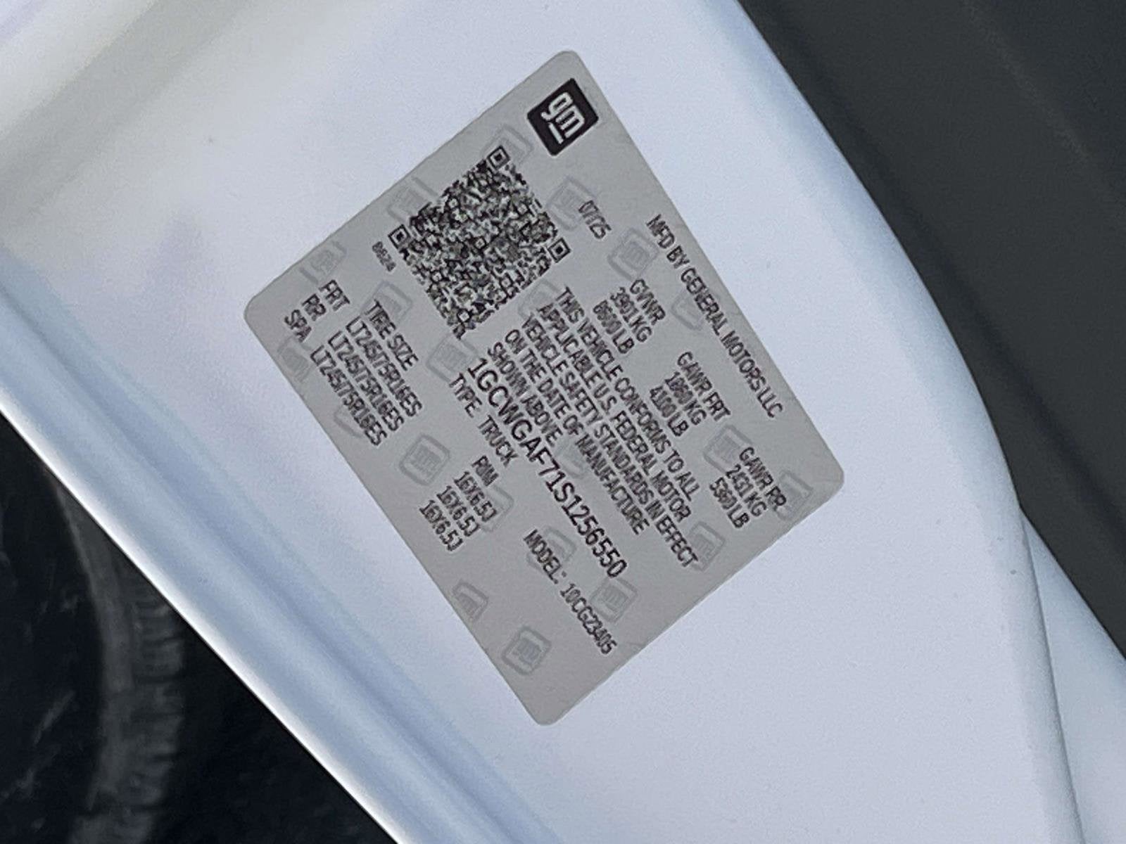 2025 Chevrolet Express Cargo 2500 WT