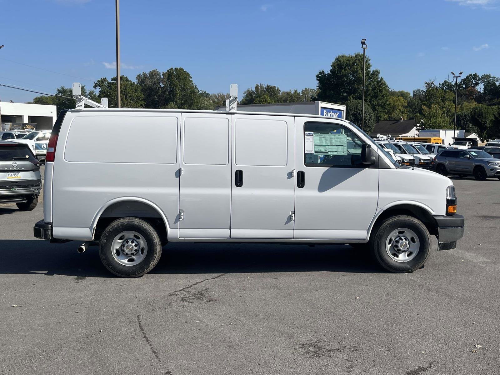2025 Chevrolet Express Cargo 2500 WT