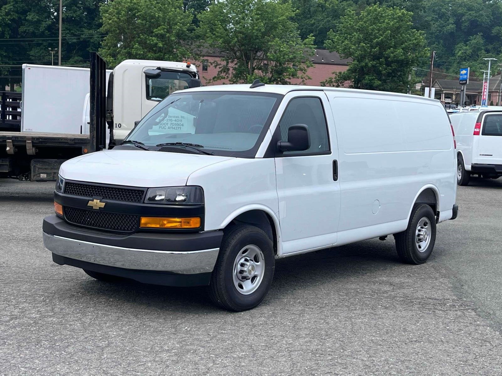 2025 Chevrolet Express Cargo 2500 WT