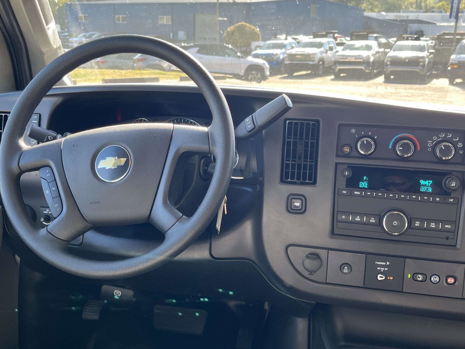 2025 Chevrolet Express Cargo 2500 WT