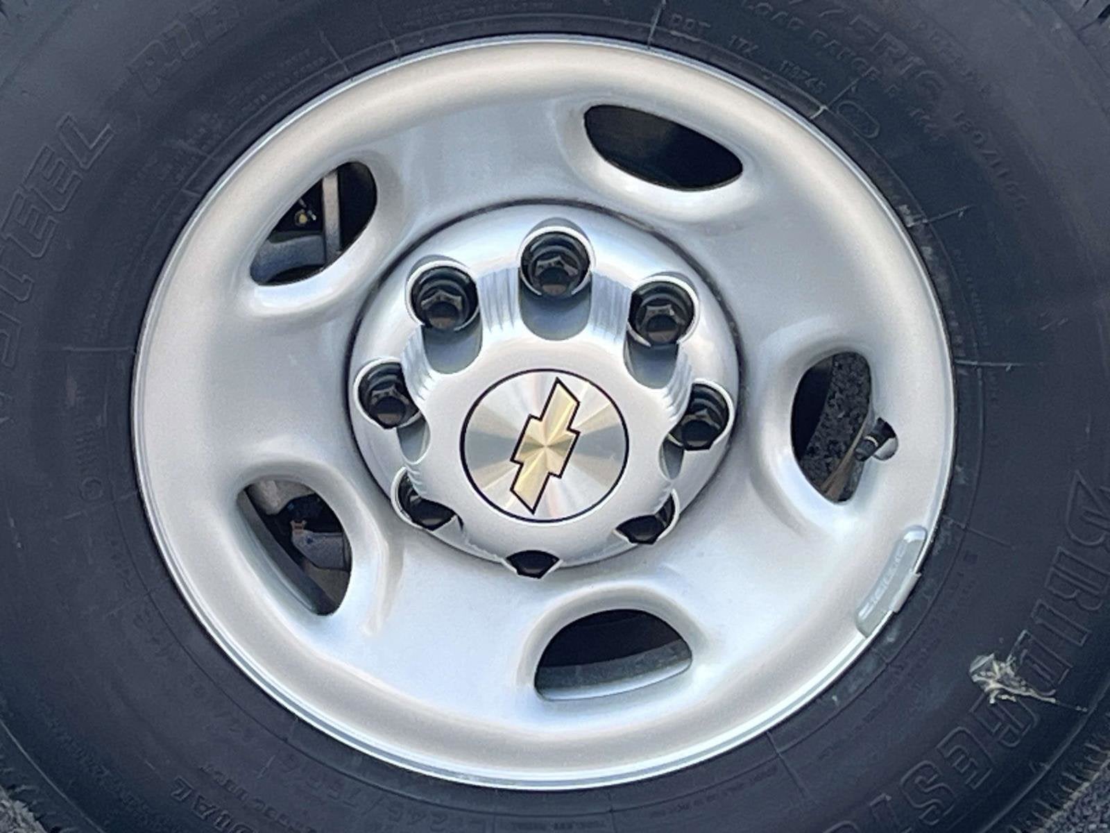 2025 Chevrolet Express Cargo 2500 WT