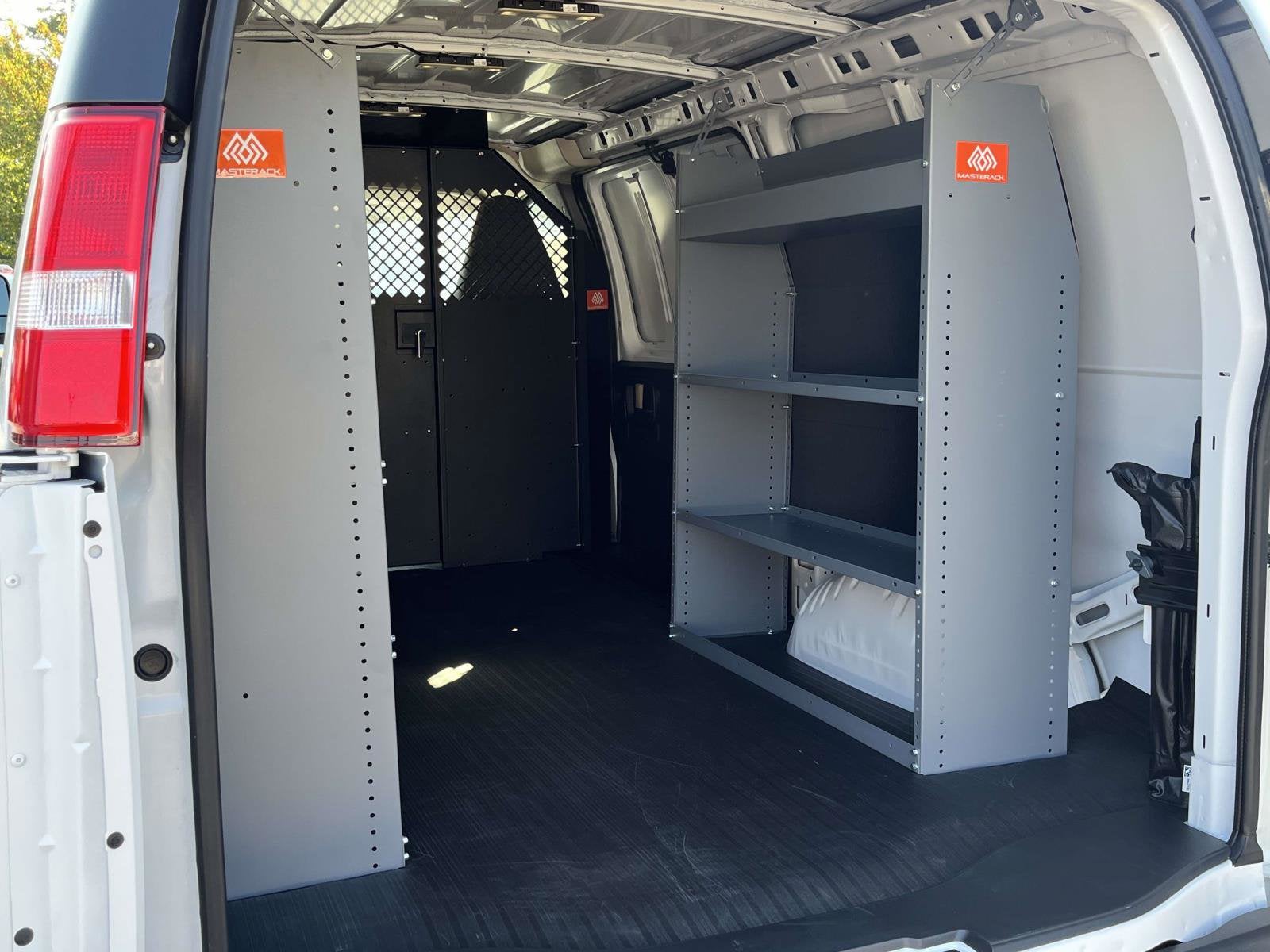 2025 Chevrolet Express Cargo 2500 WT