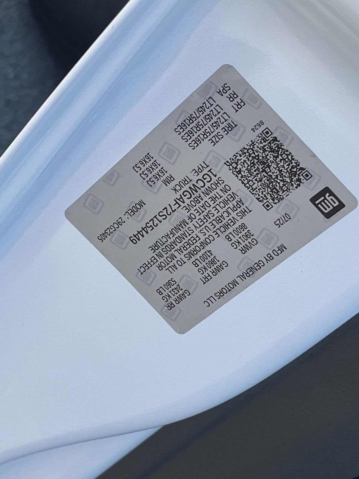 2025 Chevrolet Express Cargo 2500 WT