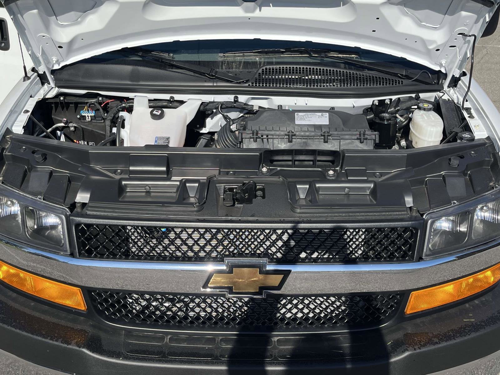 2025 Chevrolet Express Cargo 2500 WT