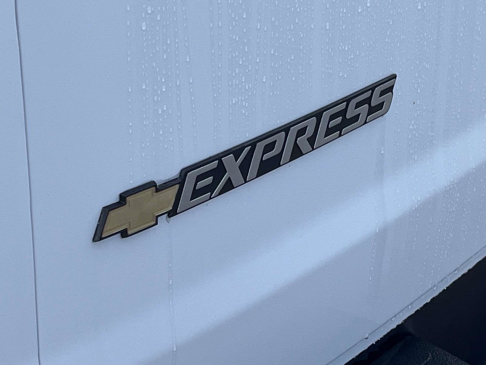 2025 Chevrolet Express Cargo 2500 WT
