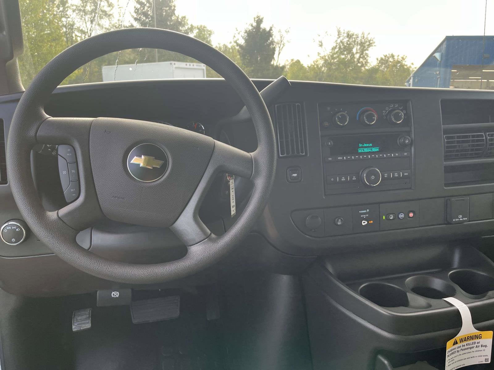 2025 Chevrolet Express Cargo 2500 WT