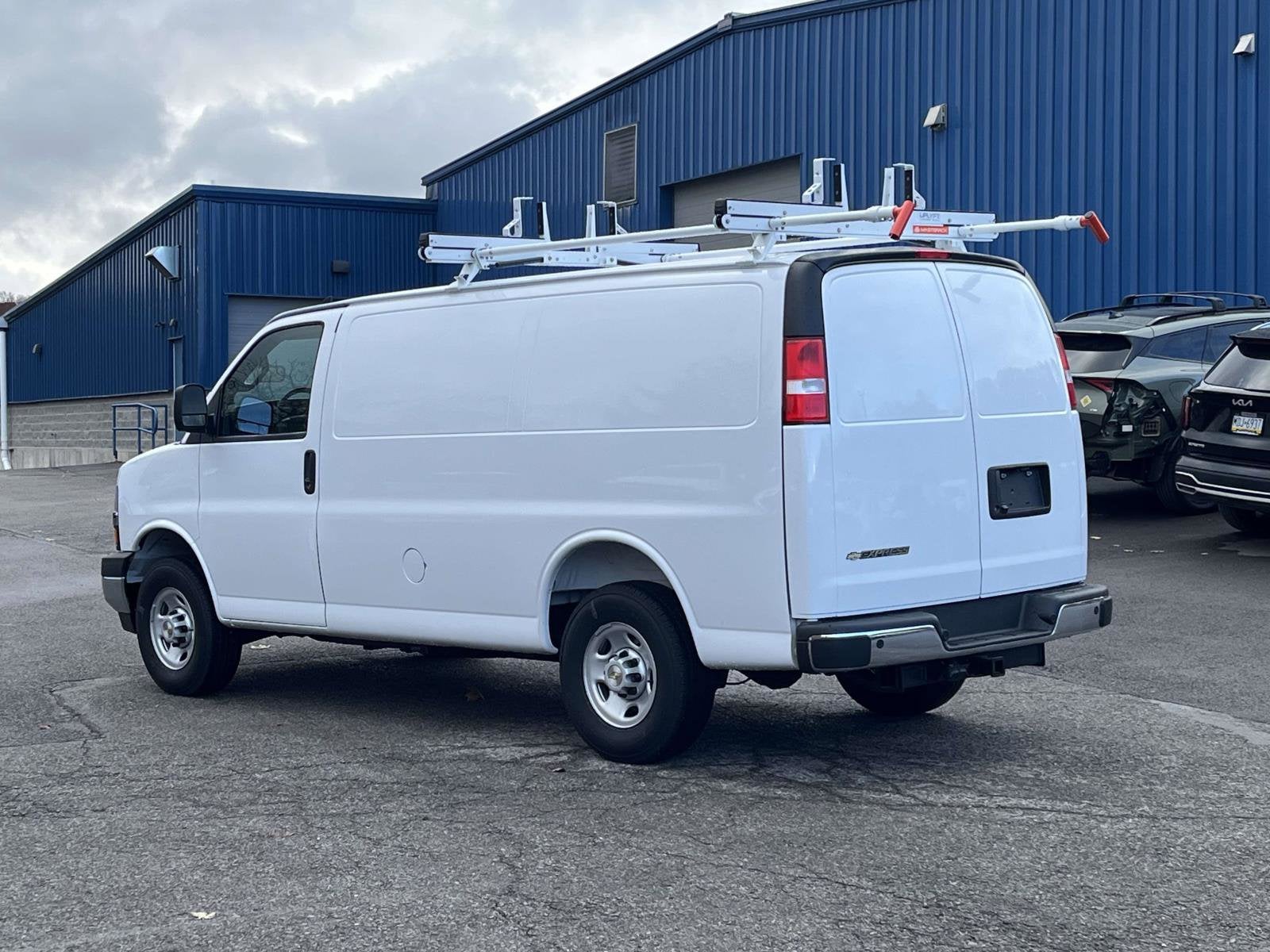 2025 Chevrolet Express Cargo 2500 WT