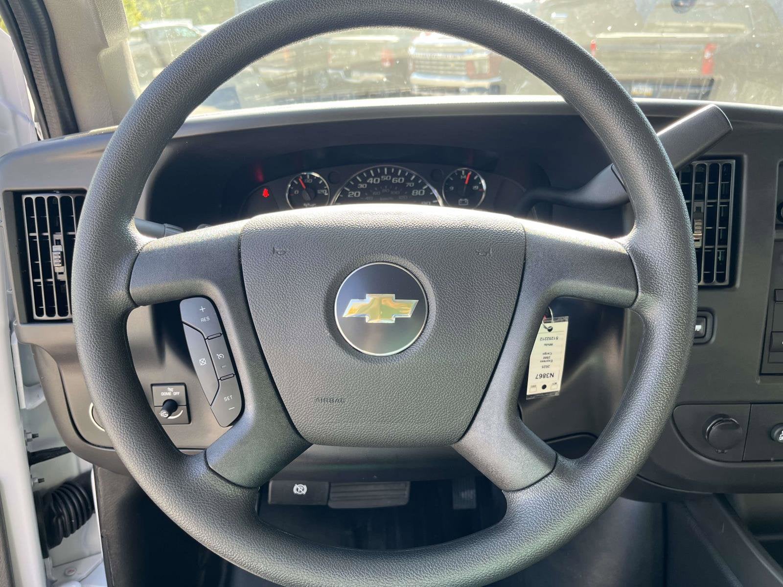 2025 Chevrolet Express Cargo 2500 WT