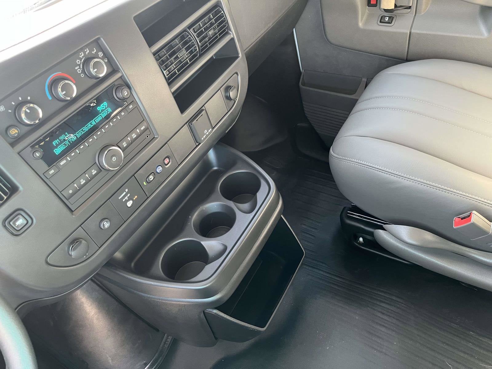 2025 Chevrolet Express Cargo 2500 WT