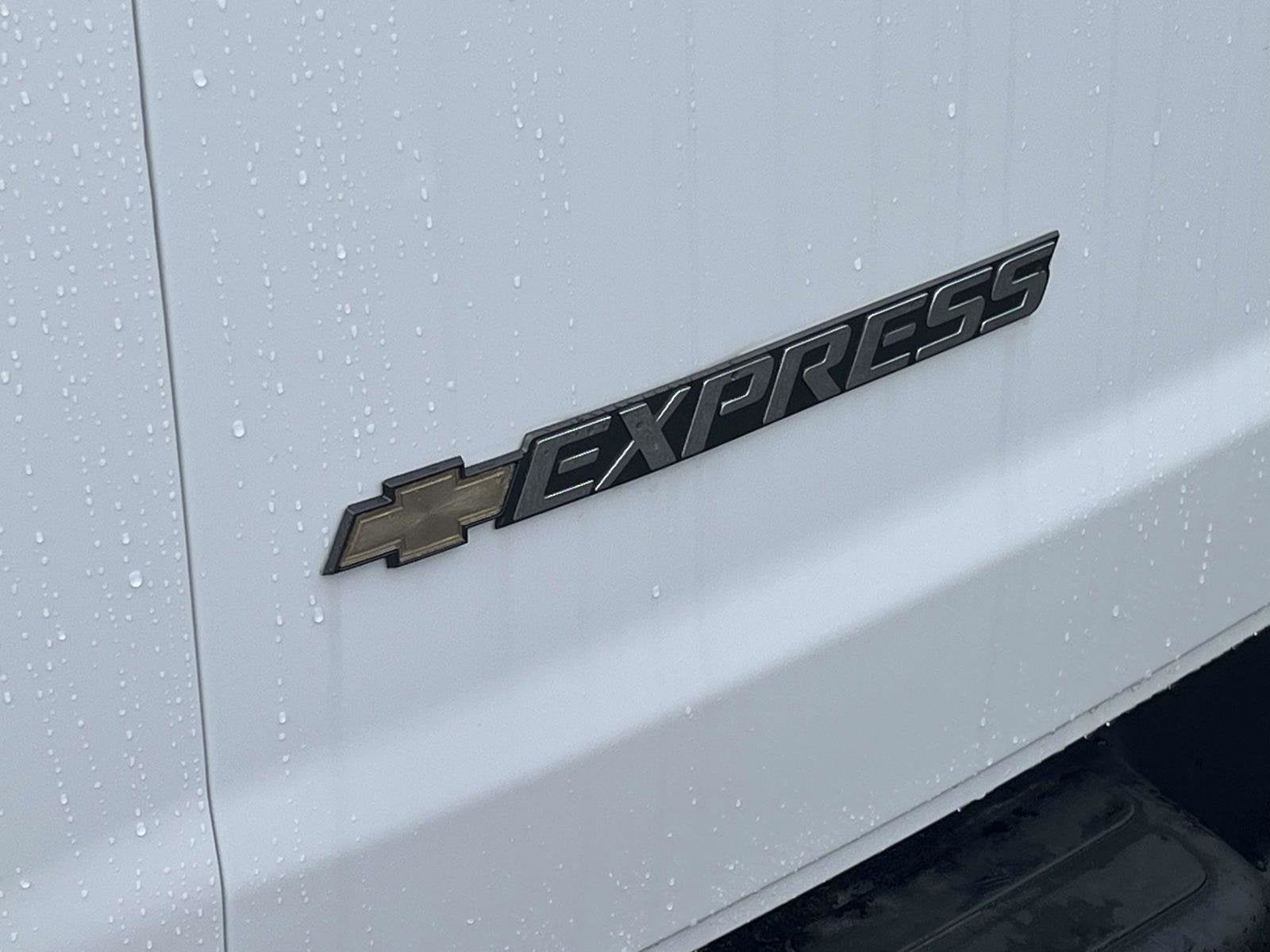 2025 Chevrolet Express Cargo 2500 WT