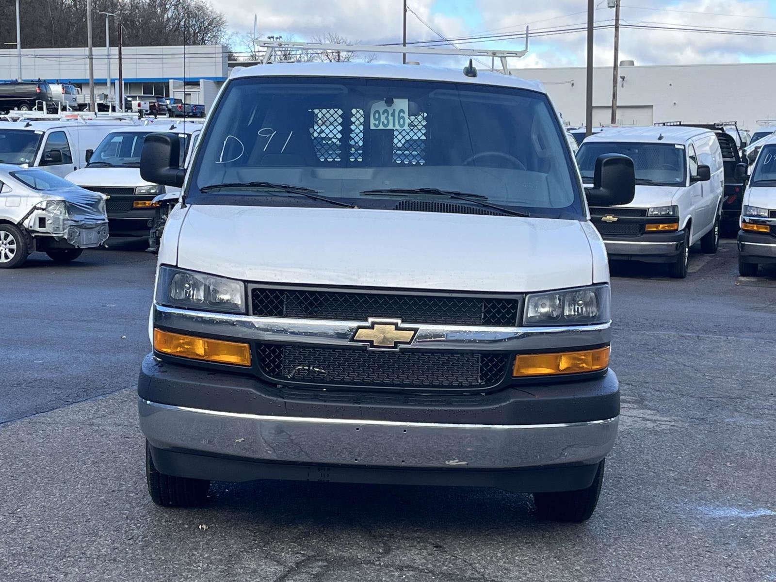 2025 Chevrolet Express Cargo 2500 WT