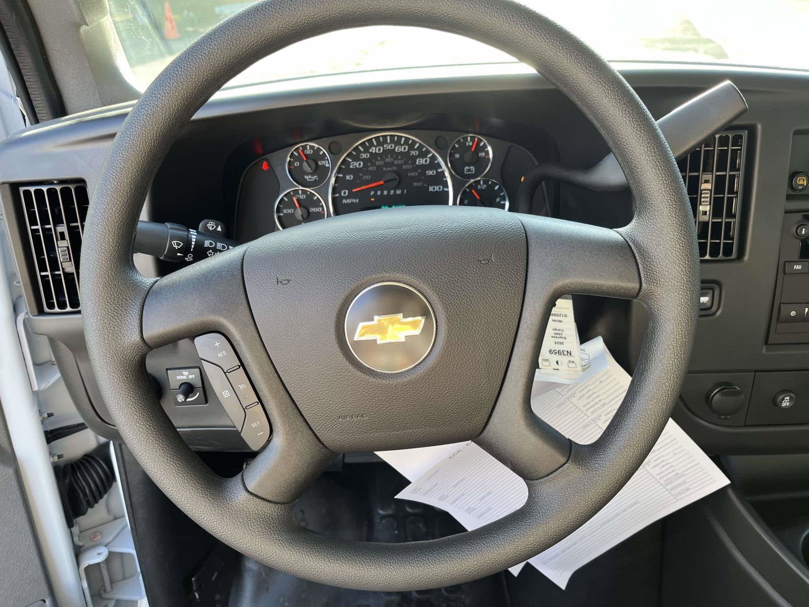 2025 Chevrolet Express Cargo 2500 WT
