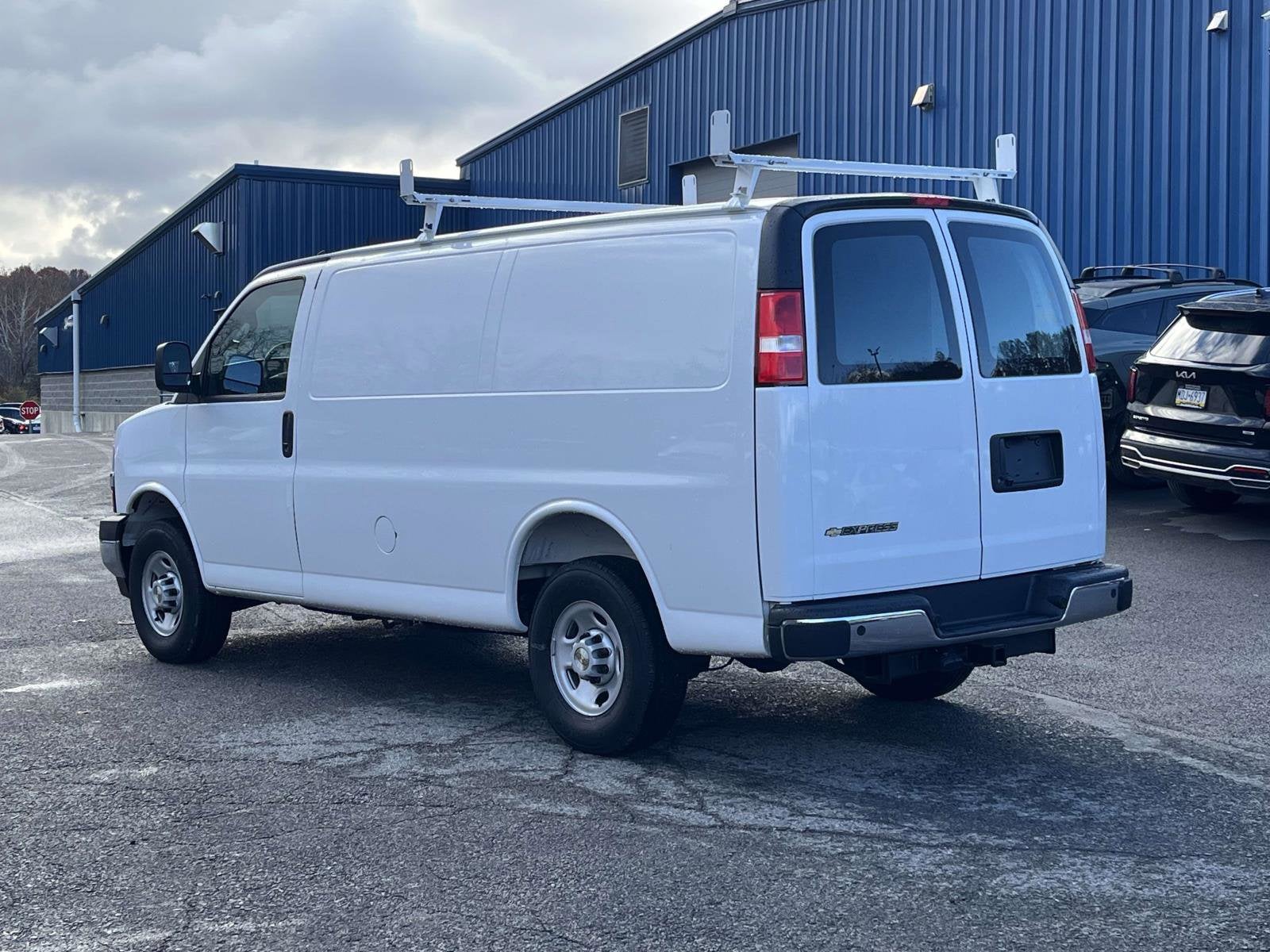 2025 Chevrolet Express Cargo 2500 WT