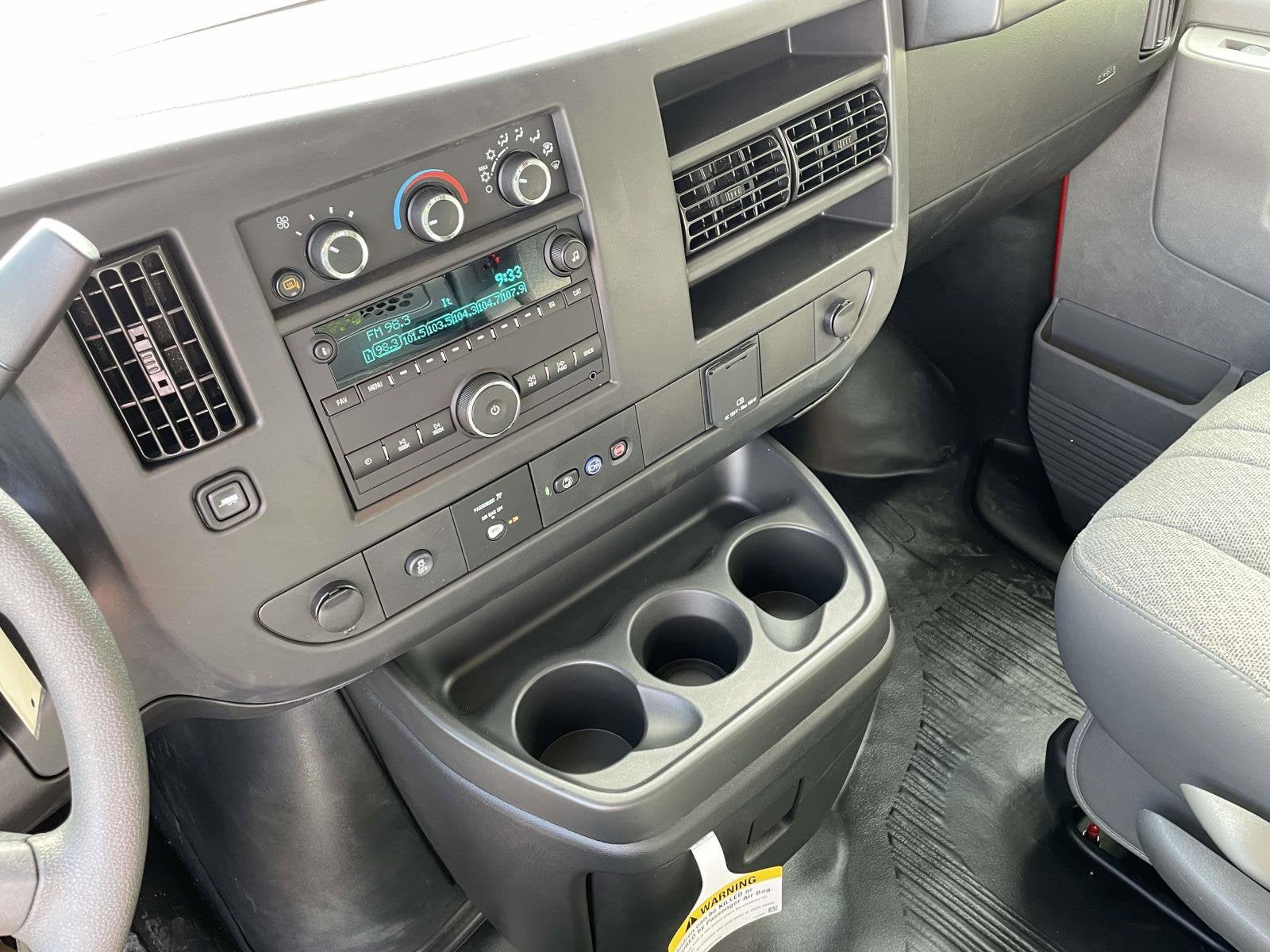 2025 Chevrolet Express Cargo 2500 WT