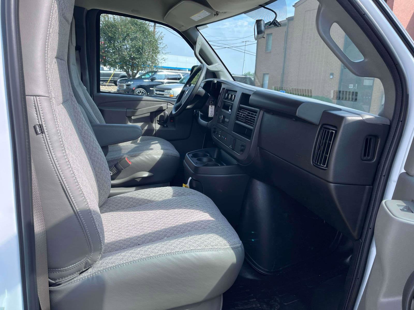 2025 Chevrolet Express Cargo 2500 WT