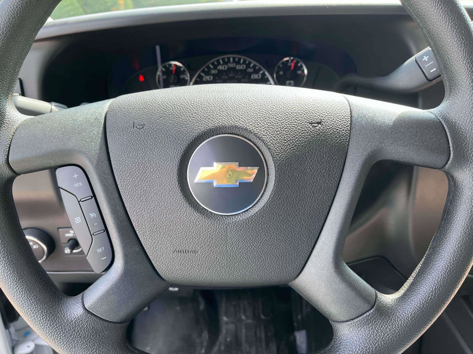 2025 Chevrolet Express Cargo 2500 WT