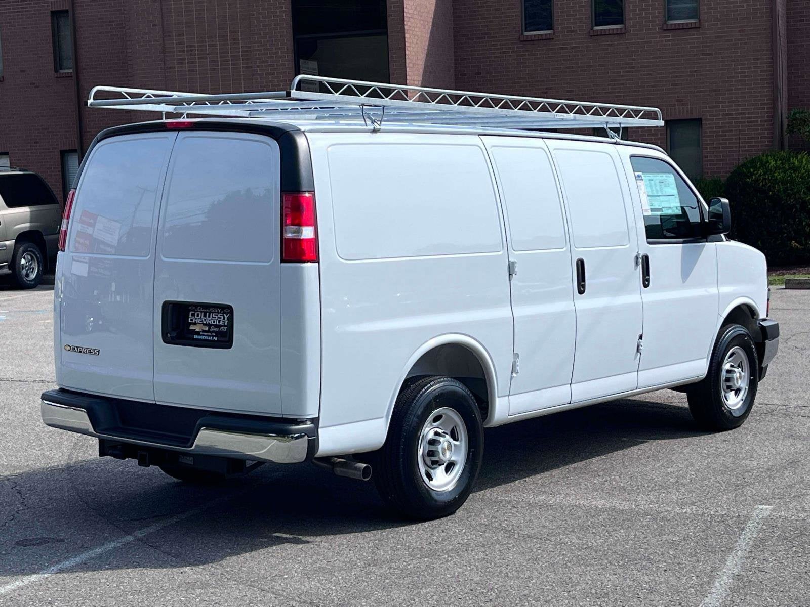 2025 Chevrolet Express Cargo 2500 WT