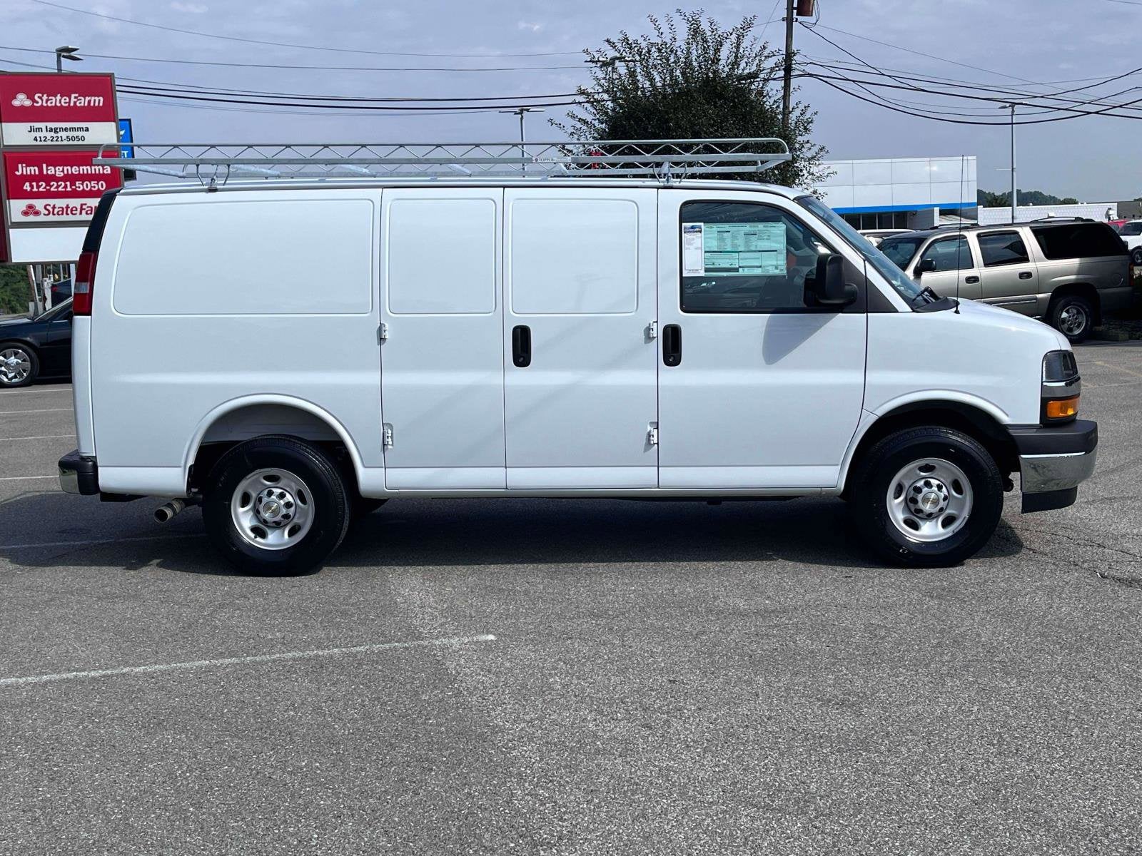 2025 Chevrolet Express Cargo 2500 WT