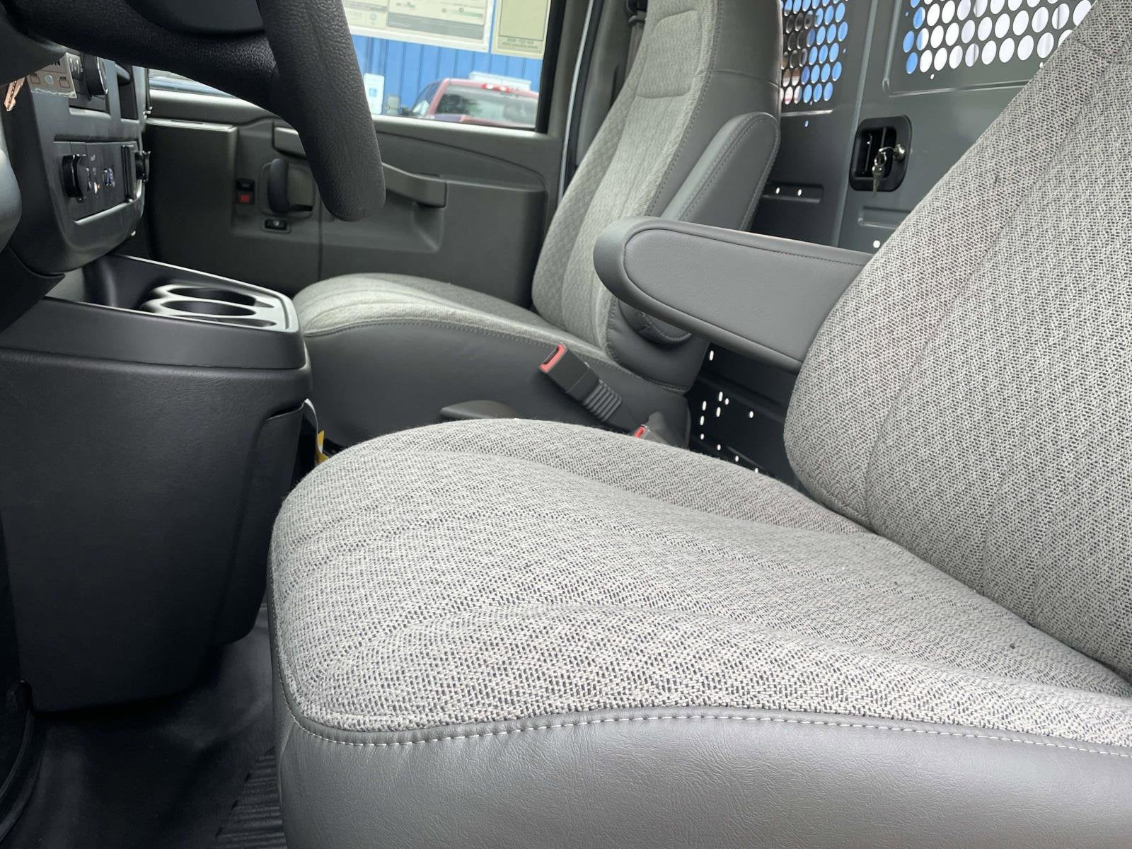 2025 Chevrolet Express Cargo 2500 WT