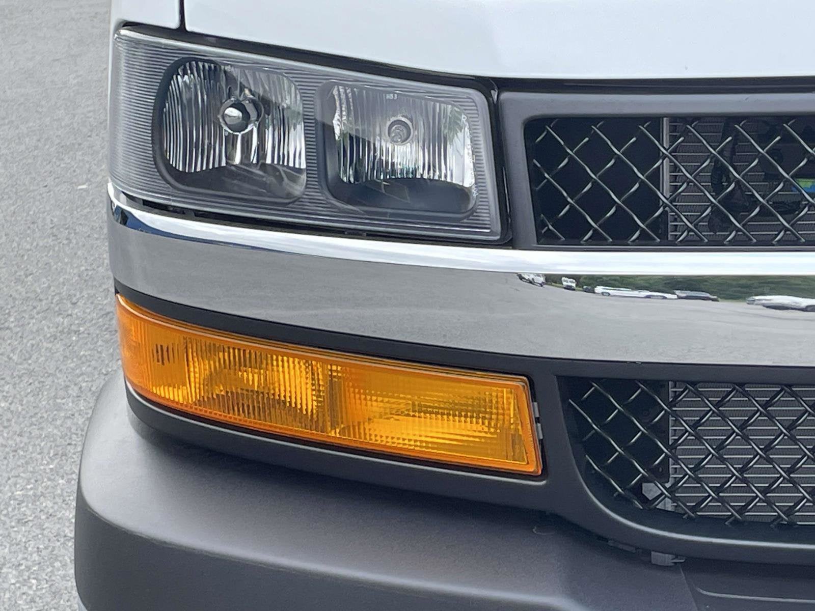 2025 Chevrolet Express Cargo 2500 WT