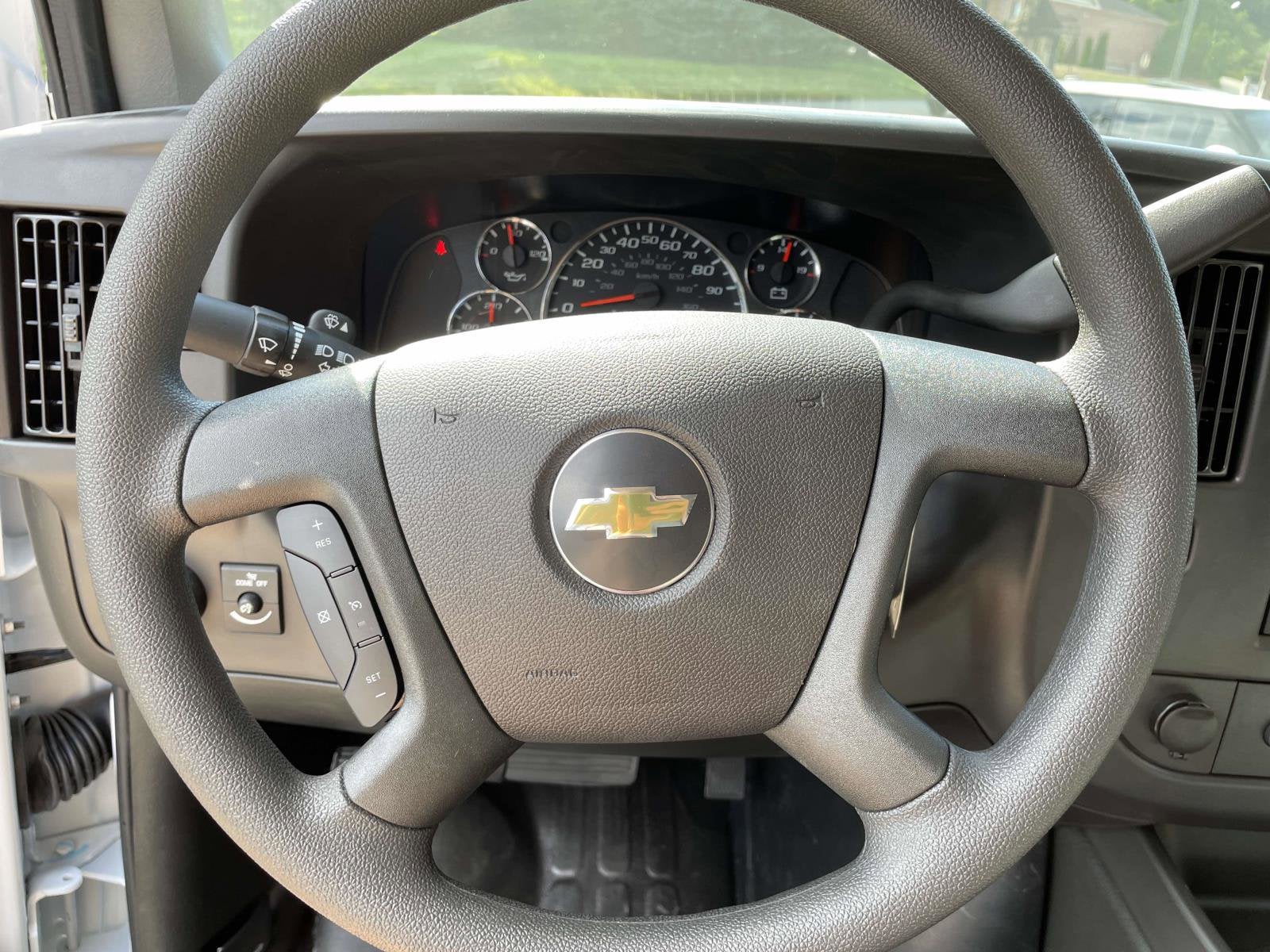 2025 Chevrolet Express Cargo 2500 WT