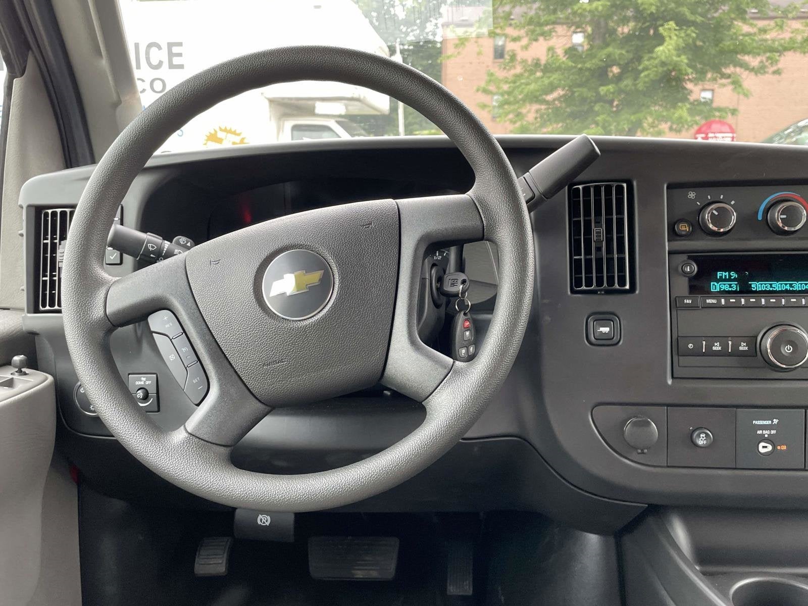 2025 Chevrolet Express Cargo 2500 WT