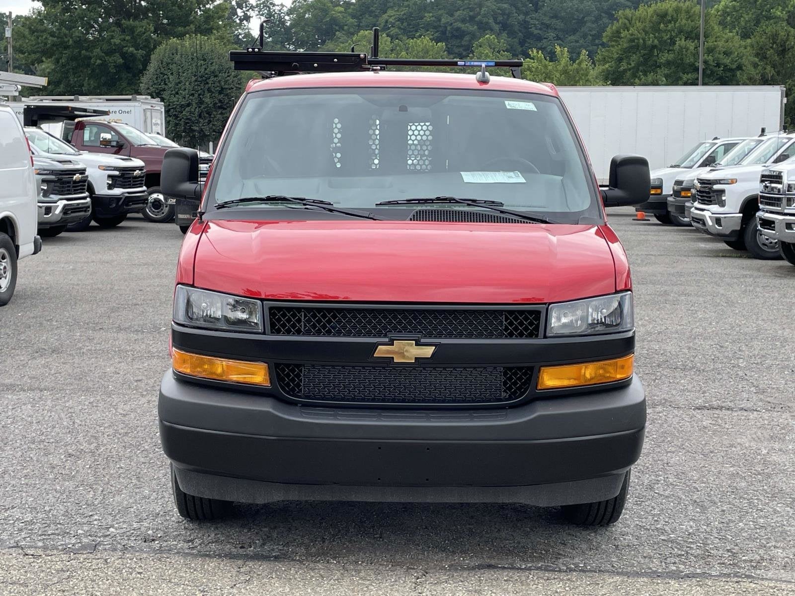 2025 Chevrolet Express Cargo 2500 WT