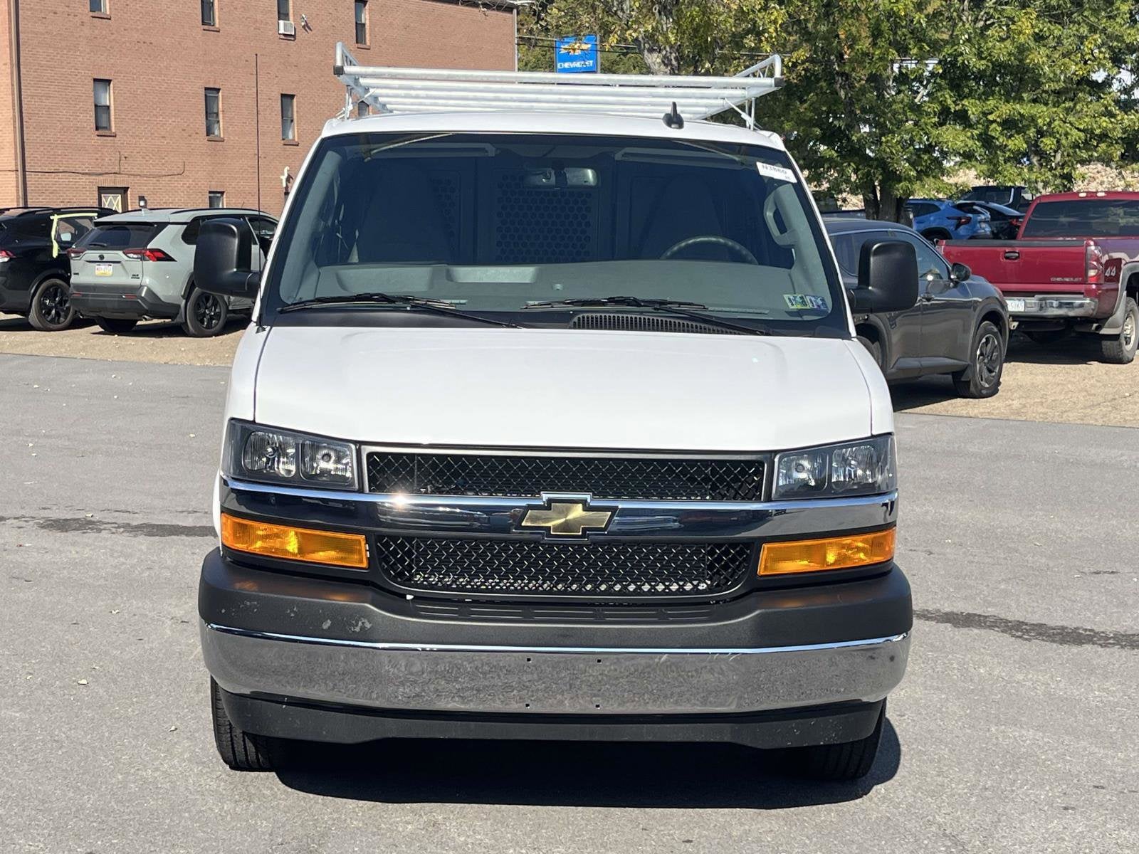 2025 Chevrolet Express Cargo 2500 WT