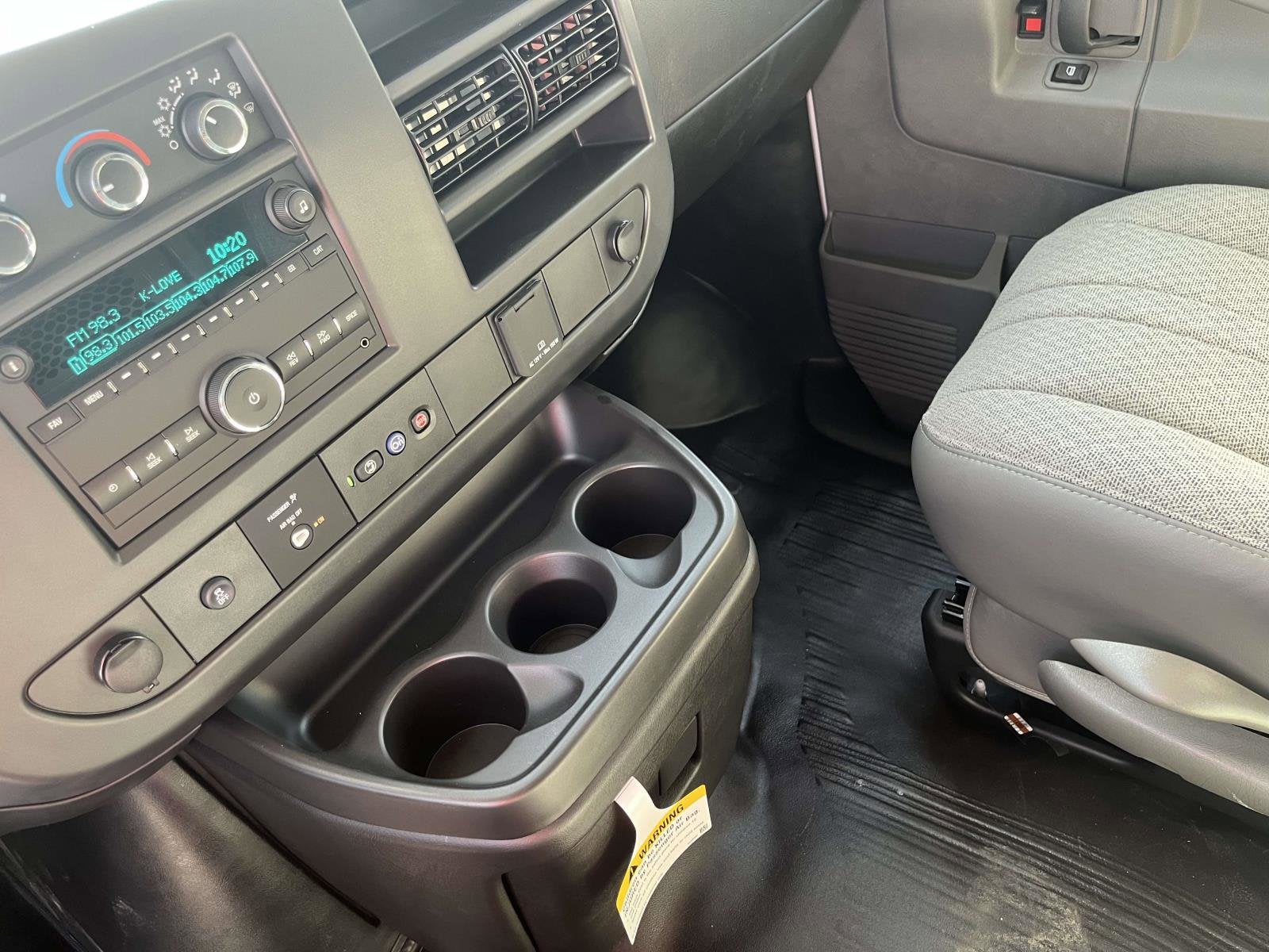 2025 Chevrolet Express Cargo 2500 WT