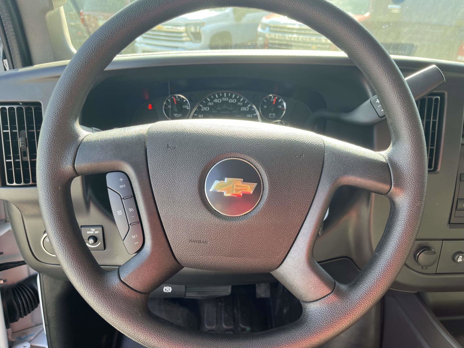 2025 Chevrolet Express Cargo 2500 WT